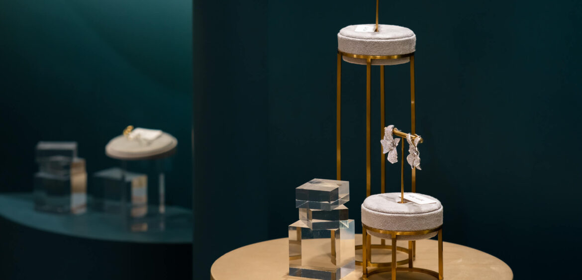 artewhite,百貨公司專櫃,飾品專櫃,珠寶專櫃,商業空間拍攝,奇拓設計,空間攝影,finestudio空間攝影