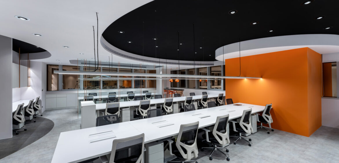 辦公室拍攝,辦公室內設計,不鏽鋼板設計,商業空間拍攝,奇拓設計,空間攝影,finestudio空間攝影