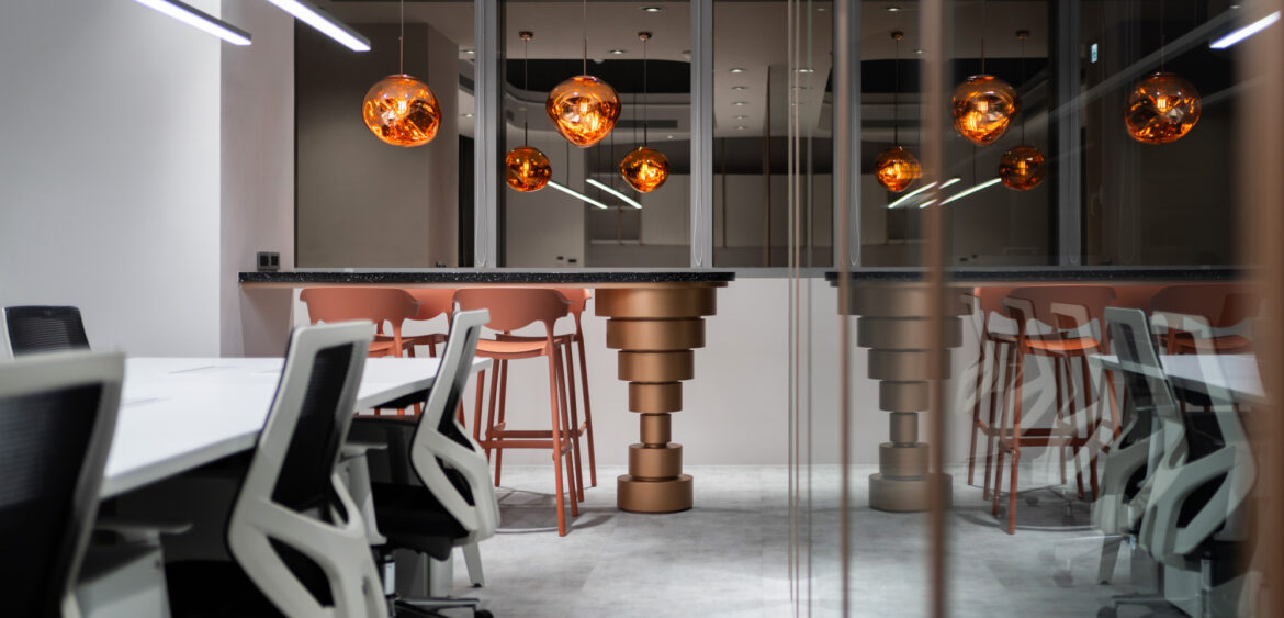 辦公室拍攝,辦公室內設計,不鏽鋼板設計,商業空間拍攝,奇拓設計,空間攝影,finestudio空間攝影